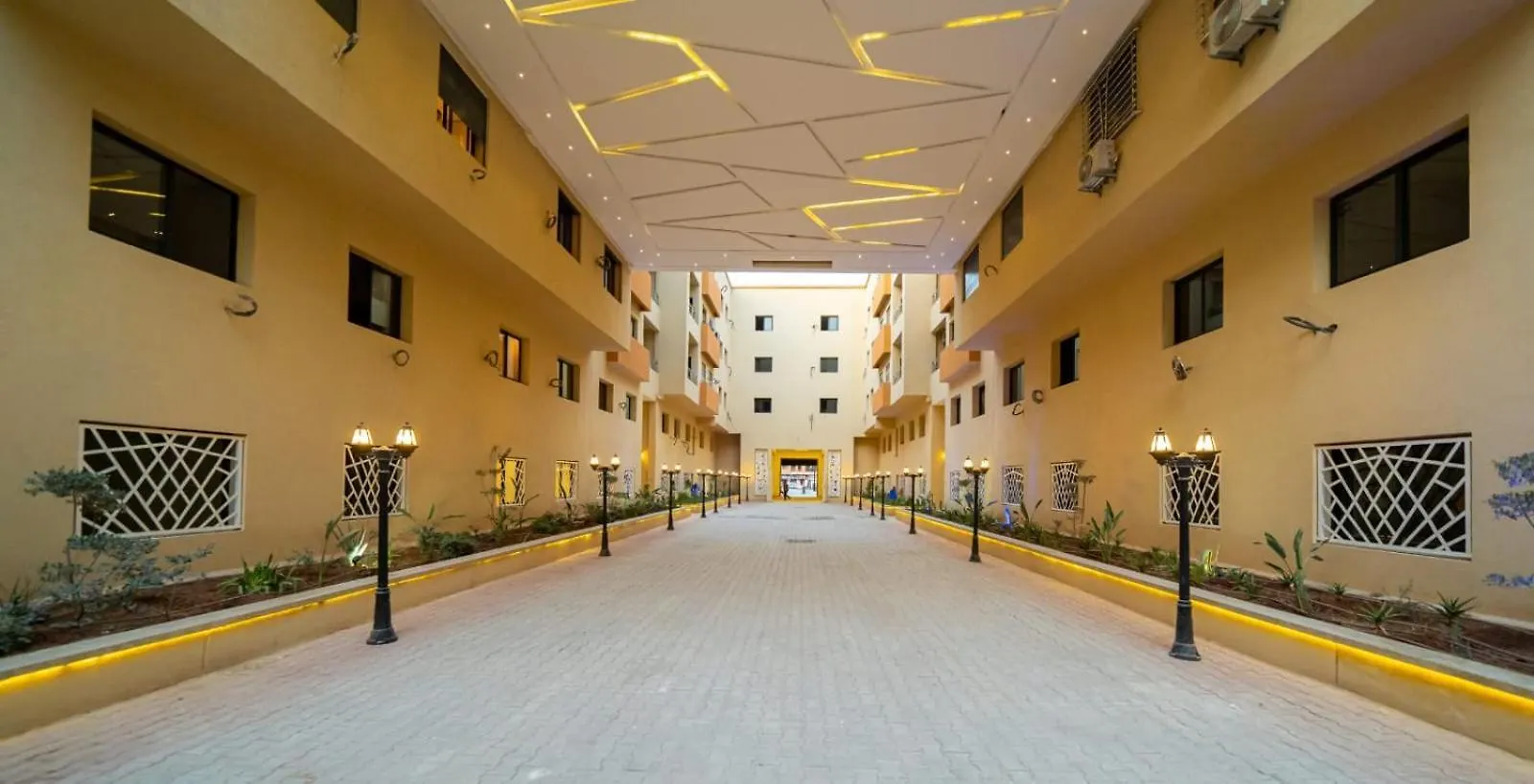 Luxueux Appartement Centre Ville Residence Privee Avec Piscine Marrakesh Apartment